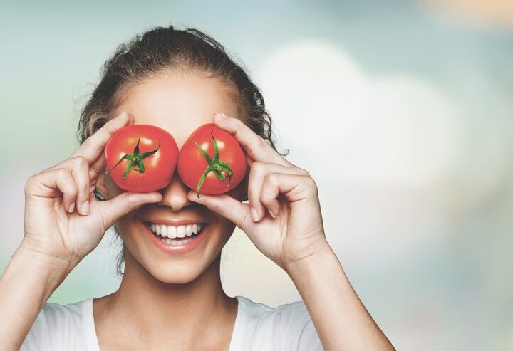 Can Applying Tomato On Face Daily Benefit Your Skin?